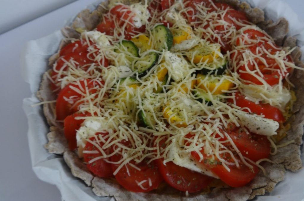 Tarte à la tomate, courgettes et mozza ( pate au sarrasin )