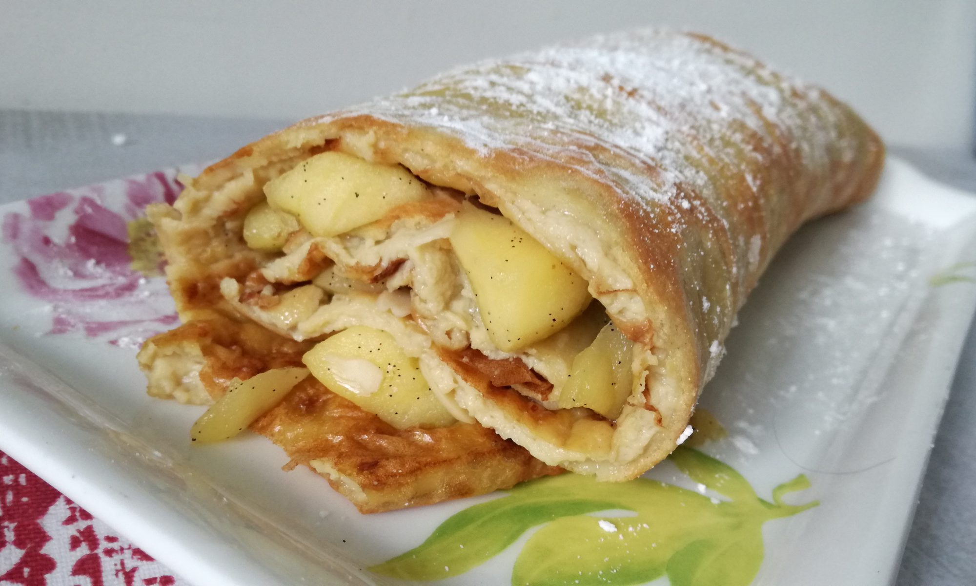 Crepe Roulee Crêpe roulée géante pommes vanille ( sans beurre ) - Plaisirs Sains et ...